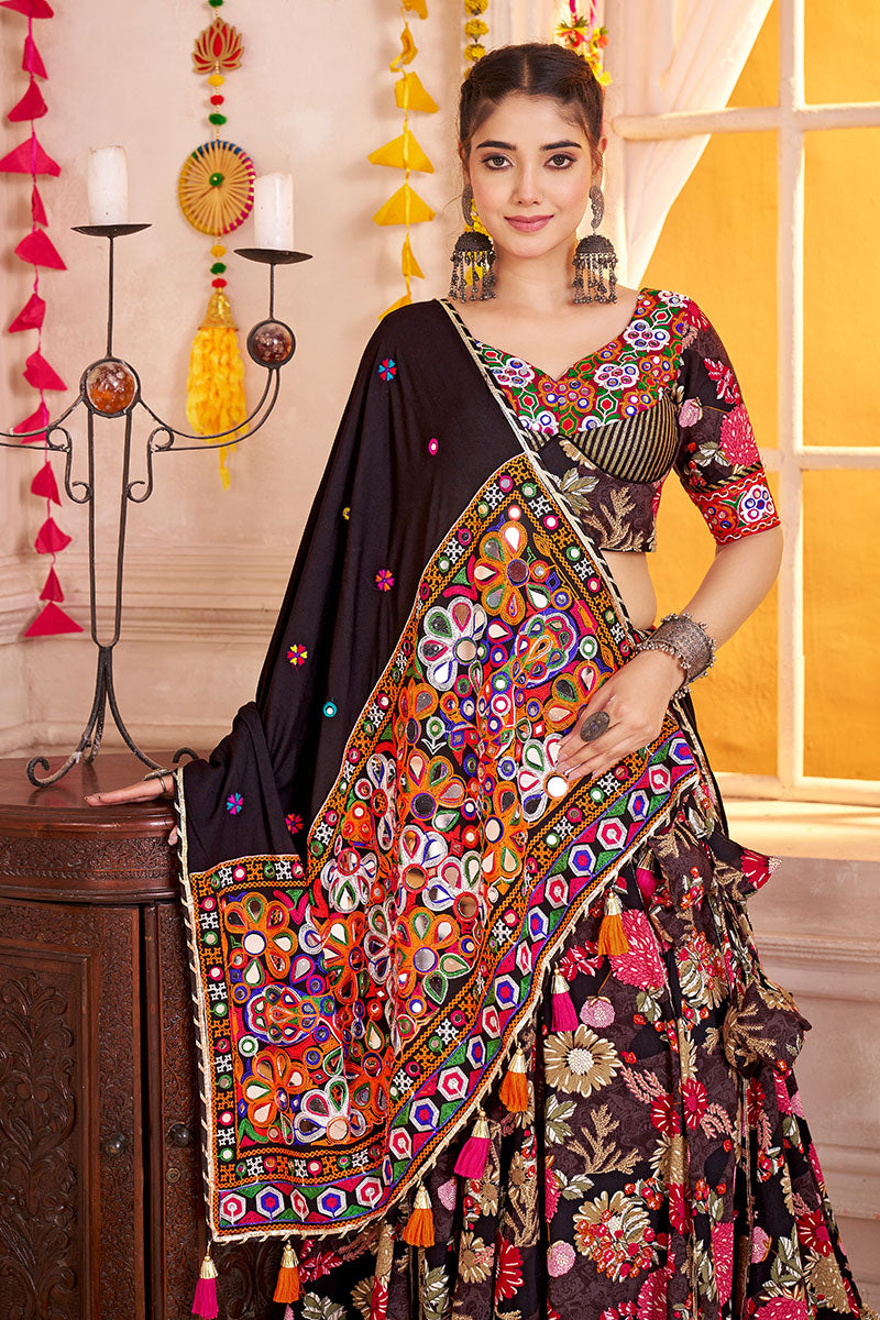 Elegant Kutchi Mirror-Work Ghagra Choli – Black Festive Lehenga Set PR