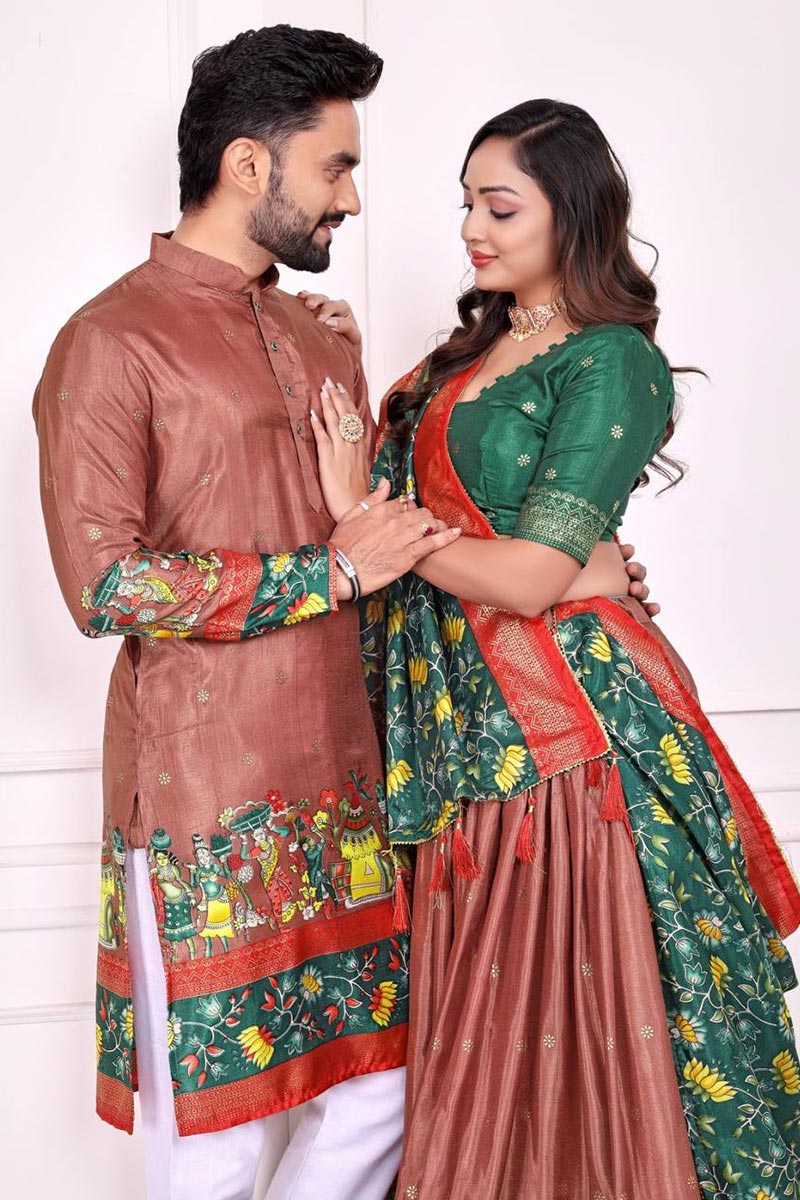 Foil Work Patola Print Lehenga Choli Kurta Pajama Couple Combo Set RTI
