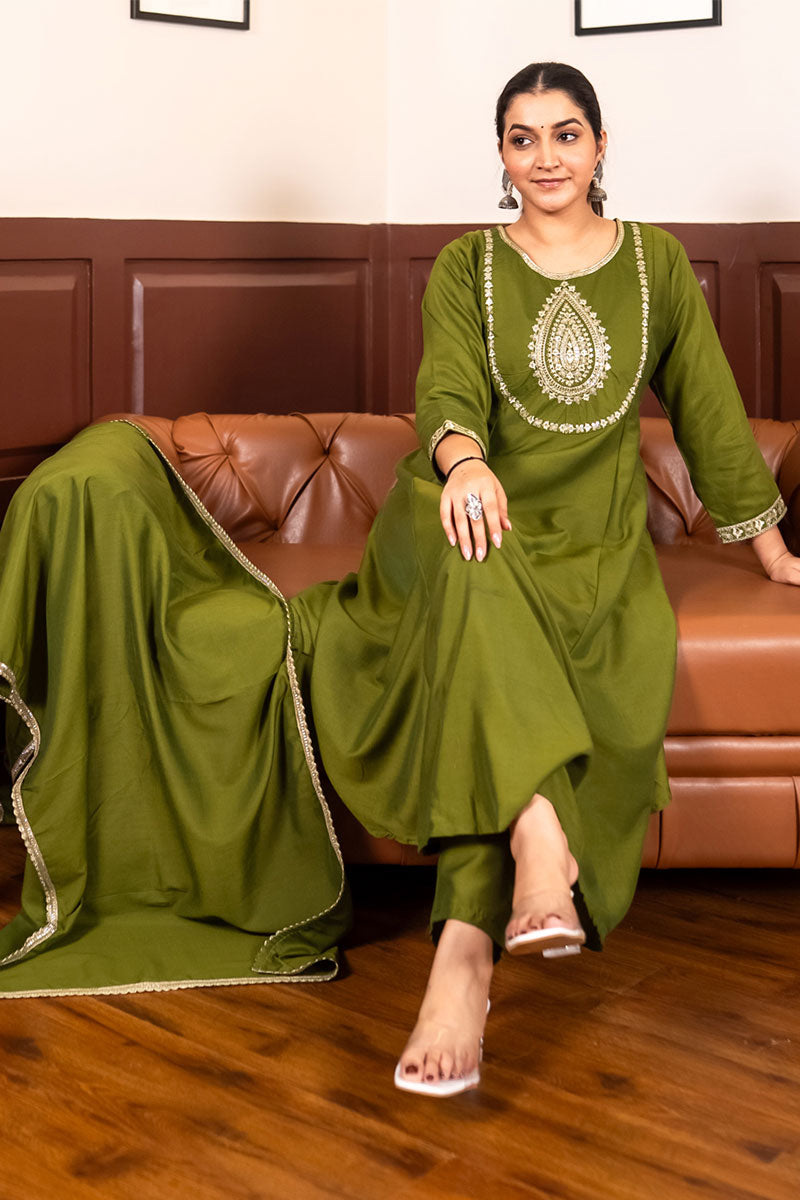 Green Embroidered Suit Set with Matching Dupatta – Indian Women’s Wear RTI