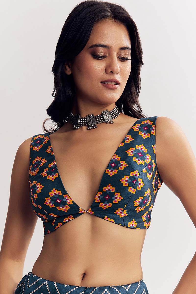Dark Blue Zigzag Festive Saree UK | Embroidered Border & Statement Blouse RTI