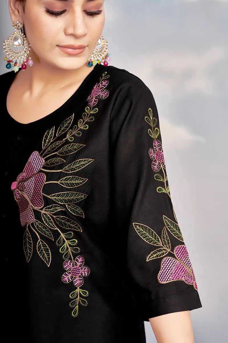 Black Floral Embroidered Co-Ord Set – Casual Chic Two-Piece PR
