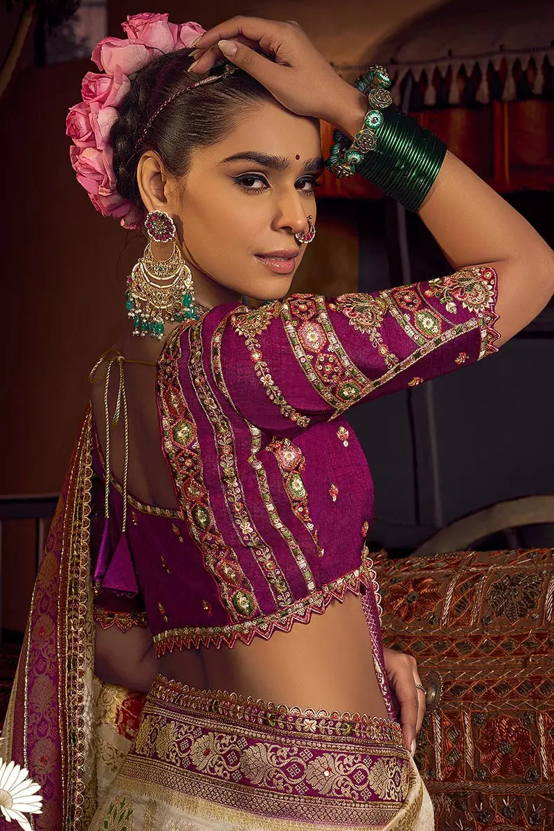Cream Patola Banarasi Saree with Golden Zari Weave – Bridal & Festive Wear VA