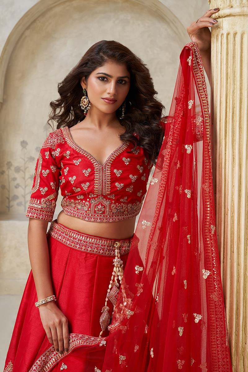 Red Embroidered Bridal Lehenga Choli – Traditional Indian Wedding Wear KF