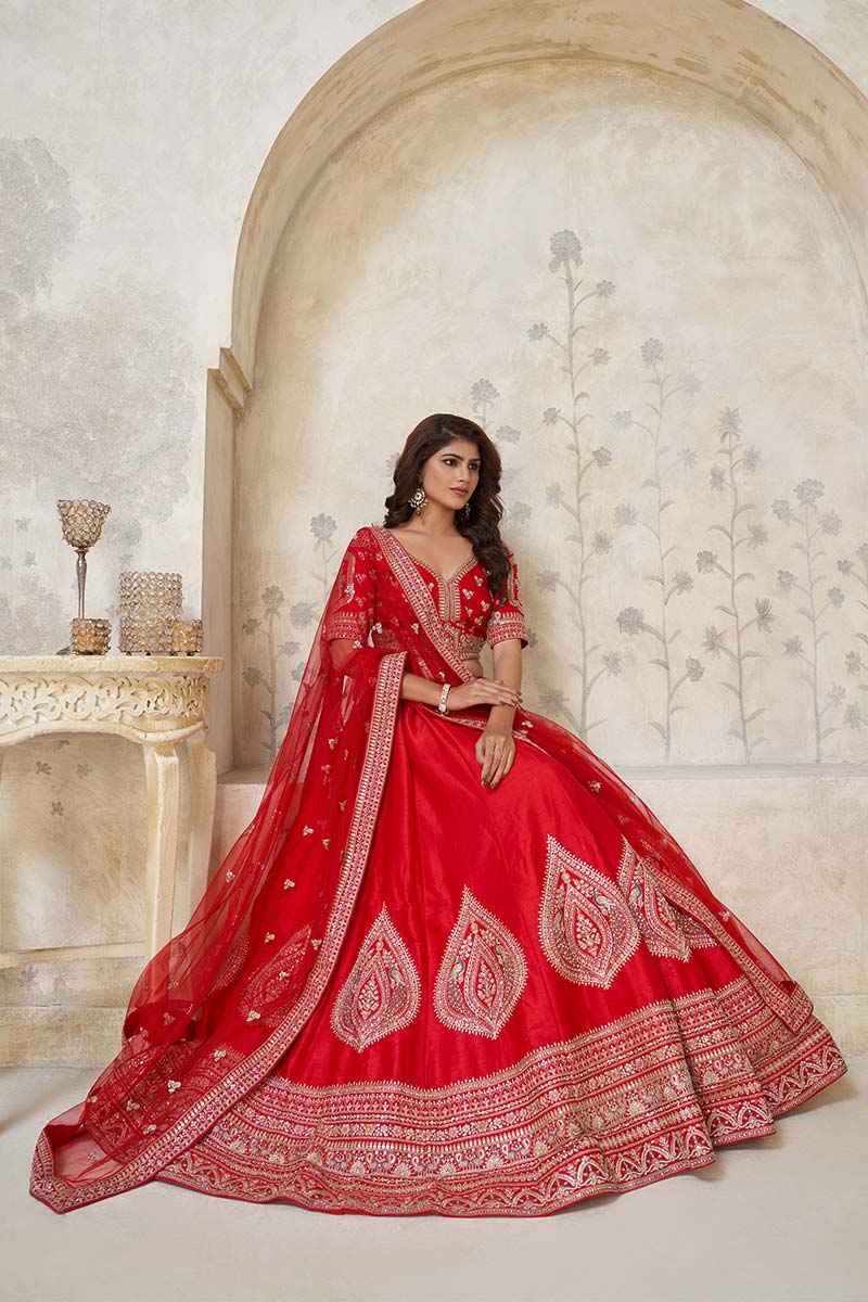 Red Embroidered Bridal Lehenga Choli – Traditional Indian Wedding Wear KF