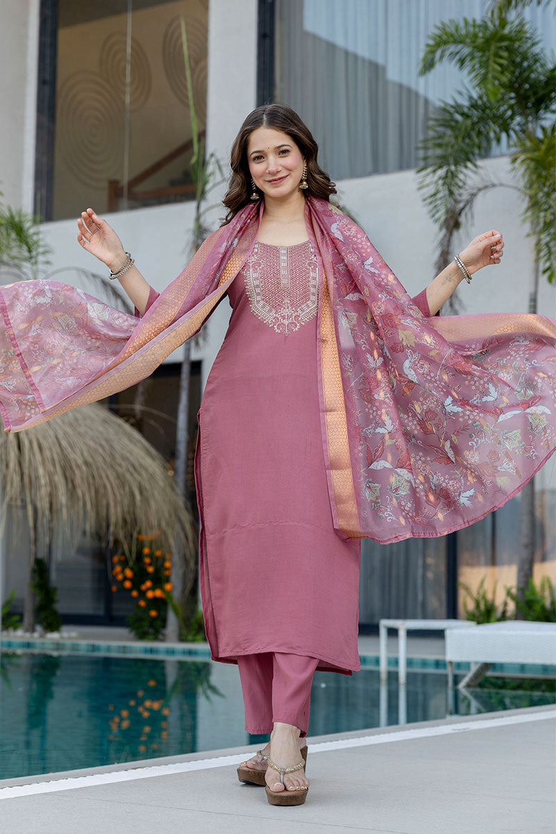 Dusty Pink Traditional Salwar Kameez with Organza-Style Dupatta – Ethnic Dress LF