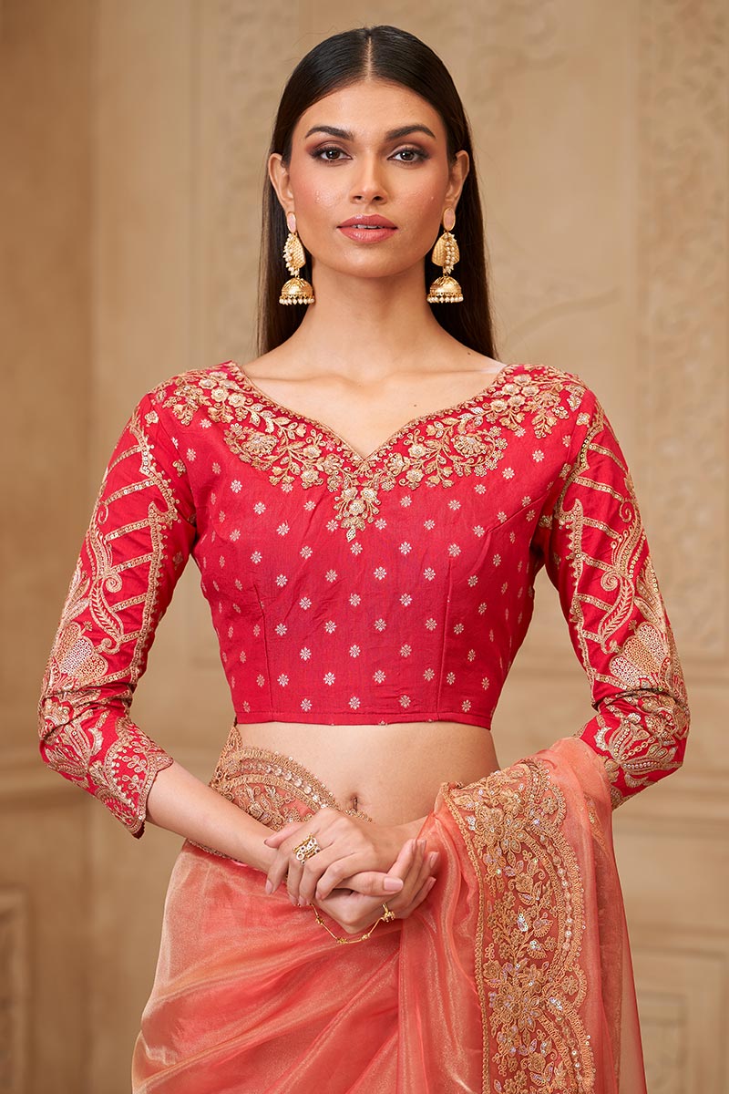 Peach Saree with Contrast Blouse Look – Perfect for Mehndi & Reception RTI