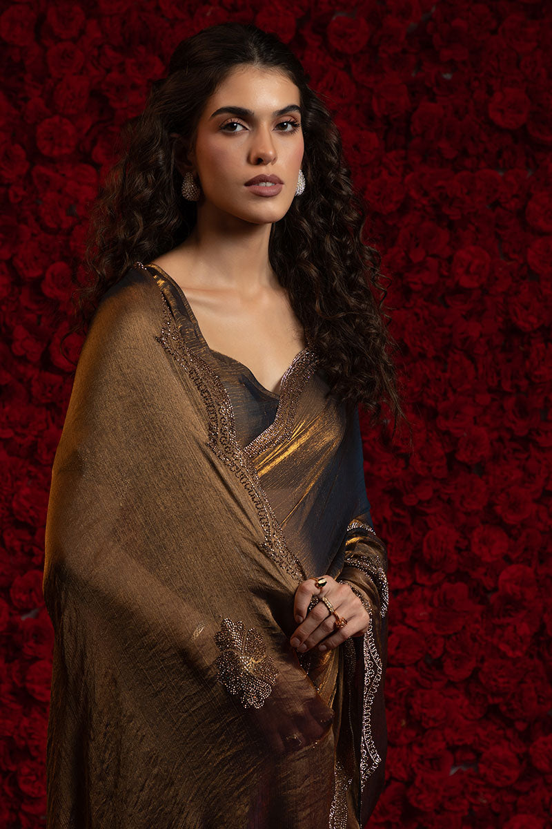 Exquisite Gold Silk Saree – Elegant Metallic Sheen with Delicate Embellishment PR
