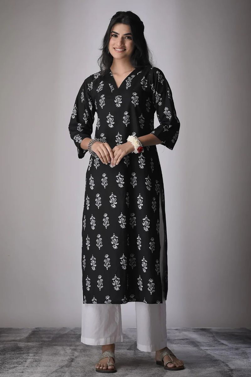 Black Cambric Cotton Printed Kurti – Elegant Everyday Wear PR